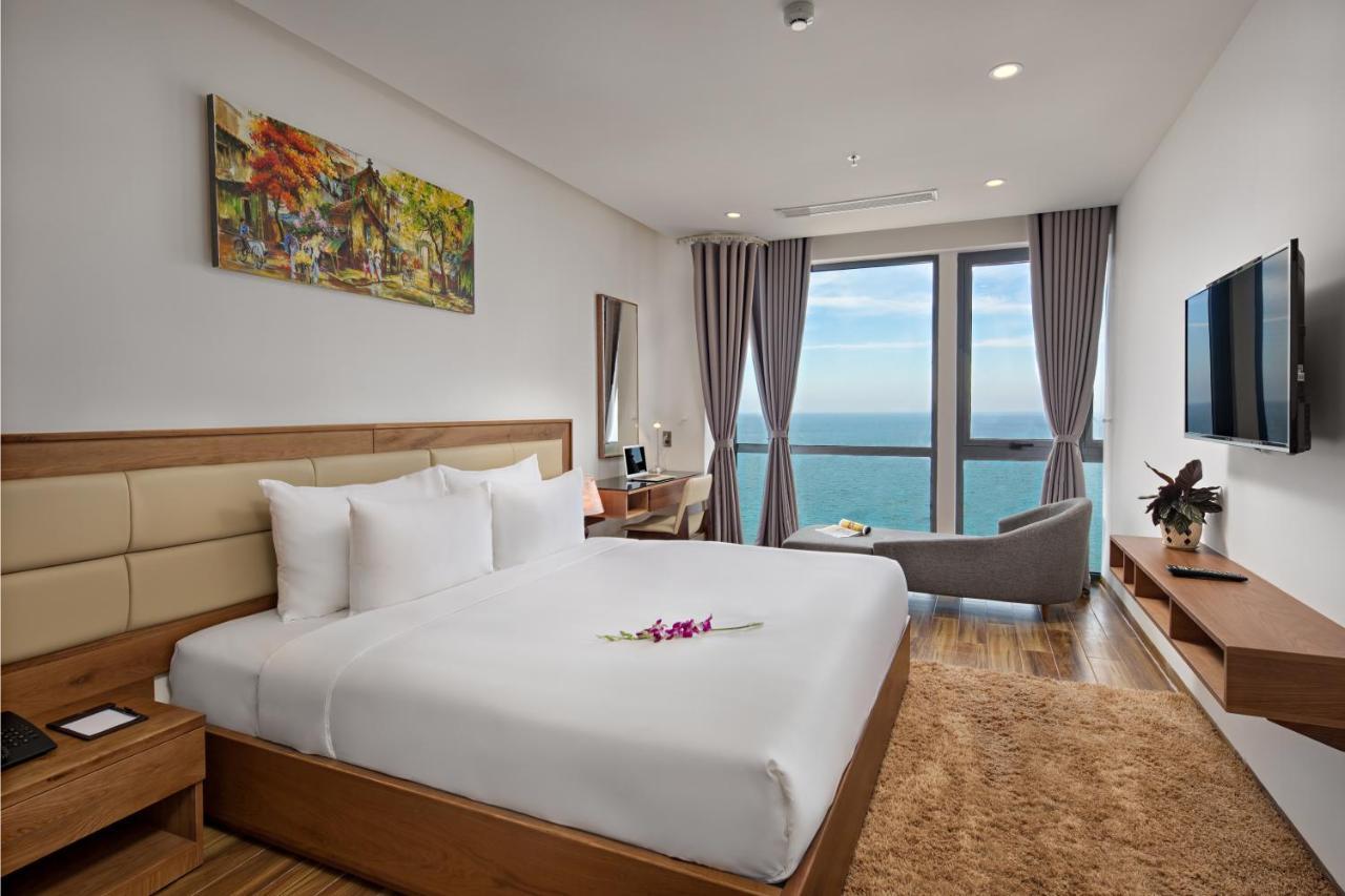 Alisia Beach Hotel Дананг Екстериор снимка