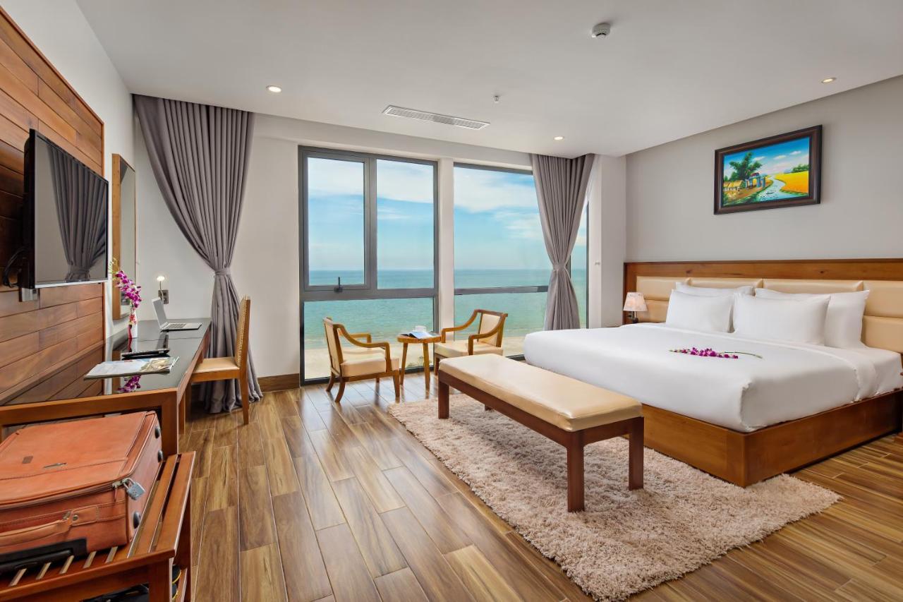 Alisia Beach Hotel Дананг Екстериор снимка