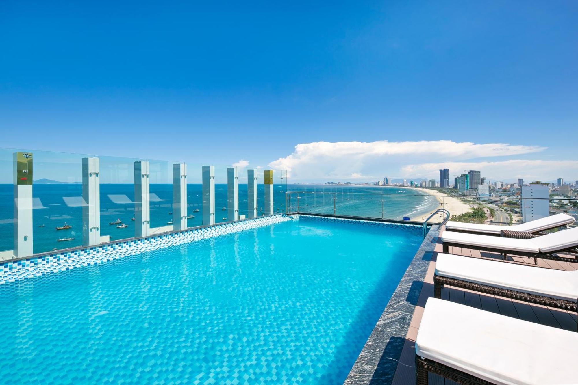 Alisia Beach Hotel Дананг Екстериор снимка