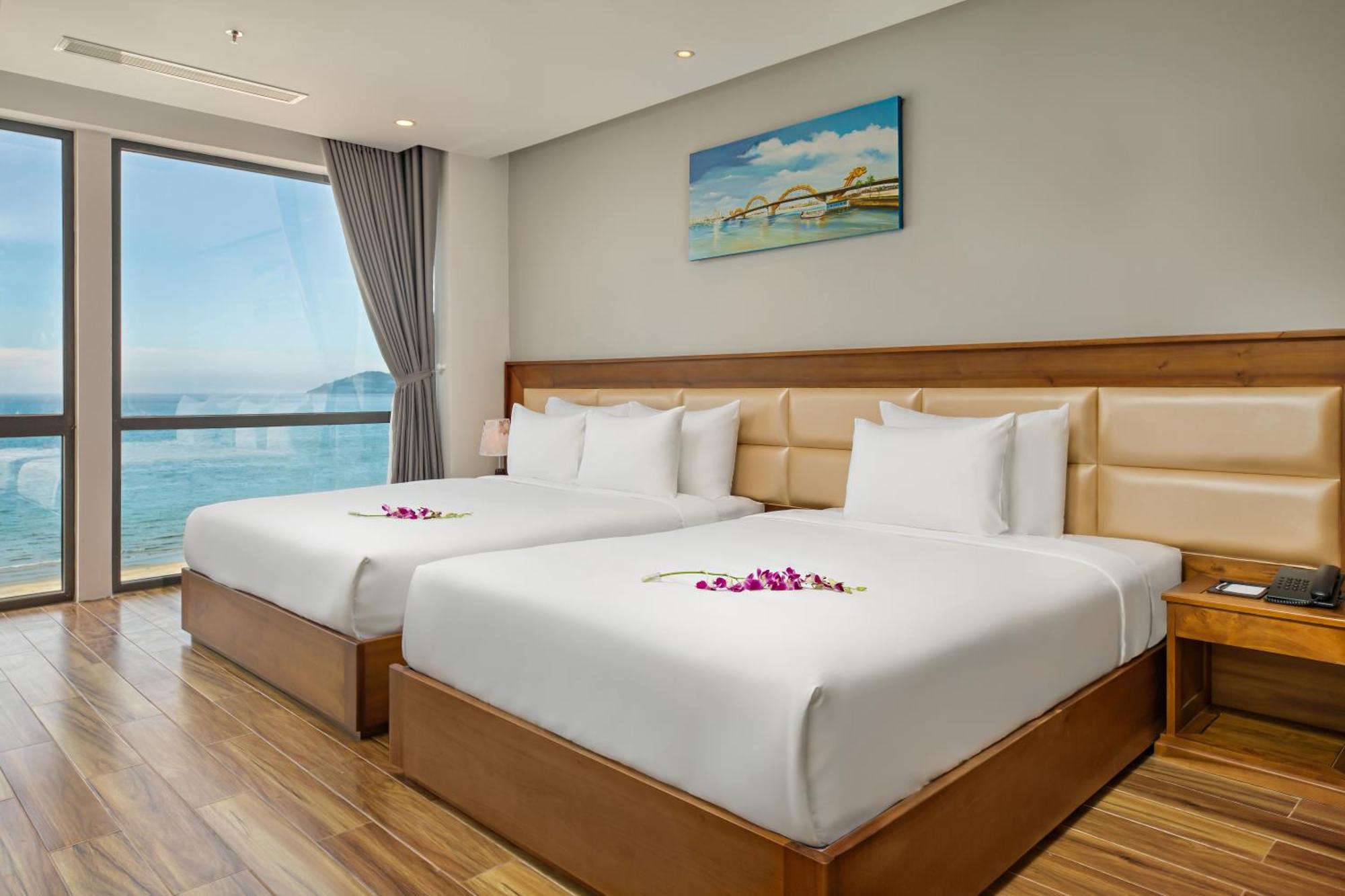 Alisia Beach Hotel Дананг Екстериор снимка