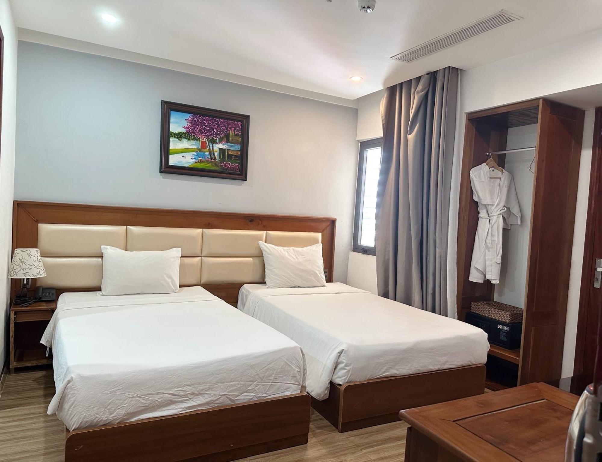 Alisia Beach Hotel Дананг Екстериор снимка